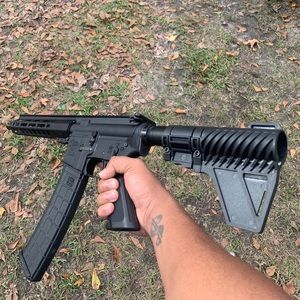 Meet your Posher, Jarrott